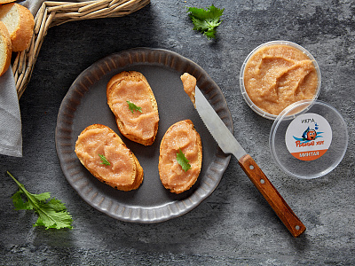 Икра минтая слабосоленая 125 гр